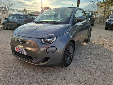 Fiat 500e Berlina 42 kWh La Prima
