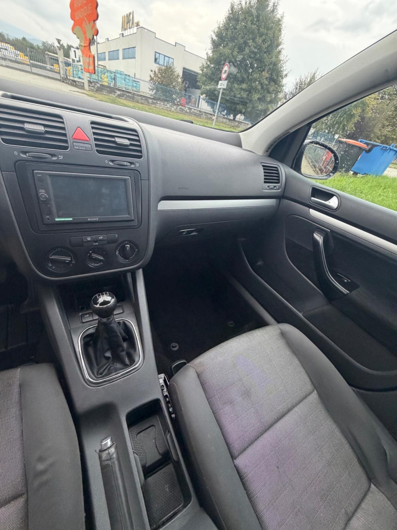 Volkswagen Golf 5 1.9 TDI 5p. Sportline