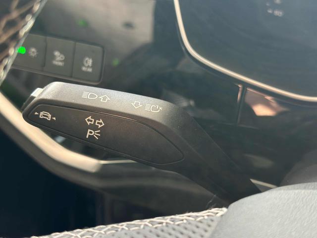 AUDI Q3 SPB/Sportback 35TDI S tronic S line Identity Black