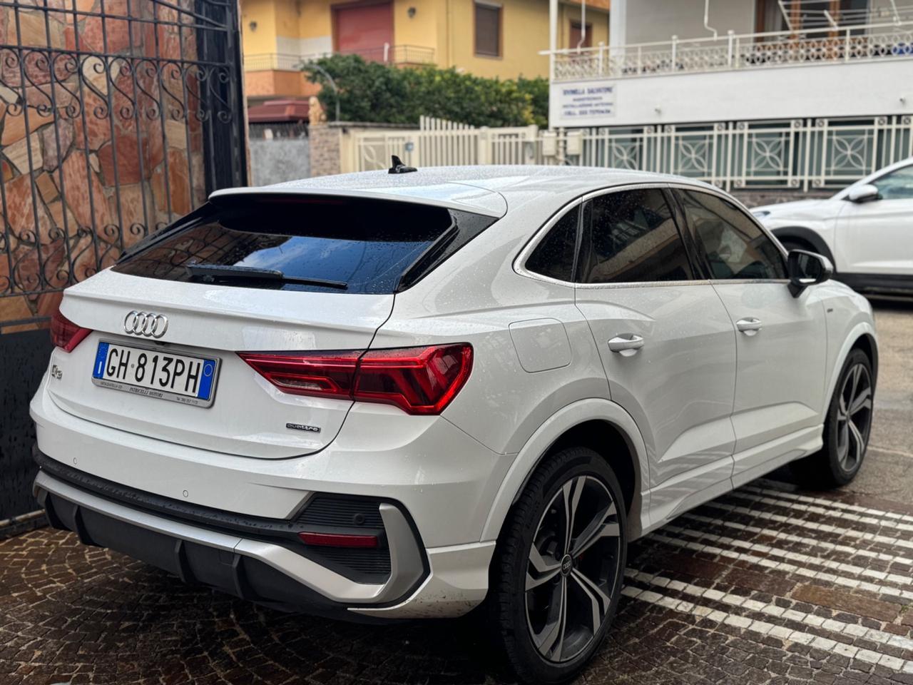 Audi Q3 40 TDI quattro S tronic line edition