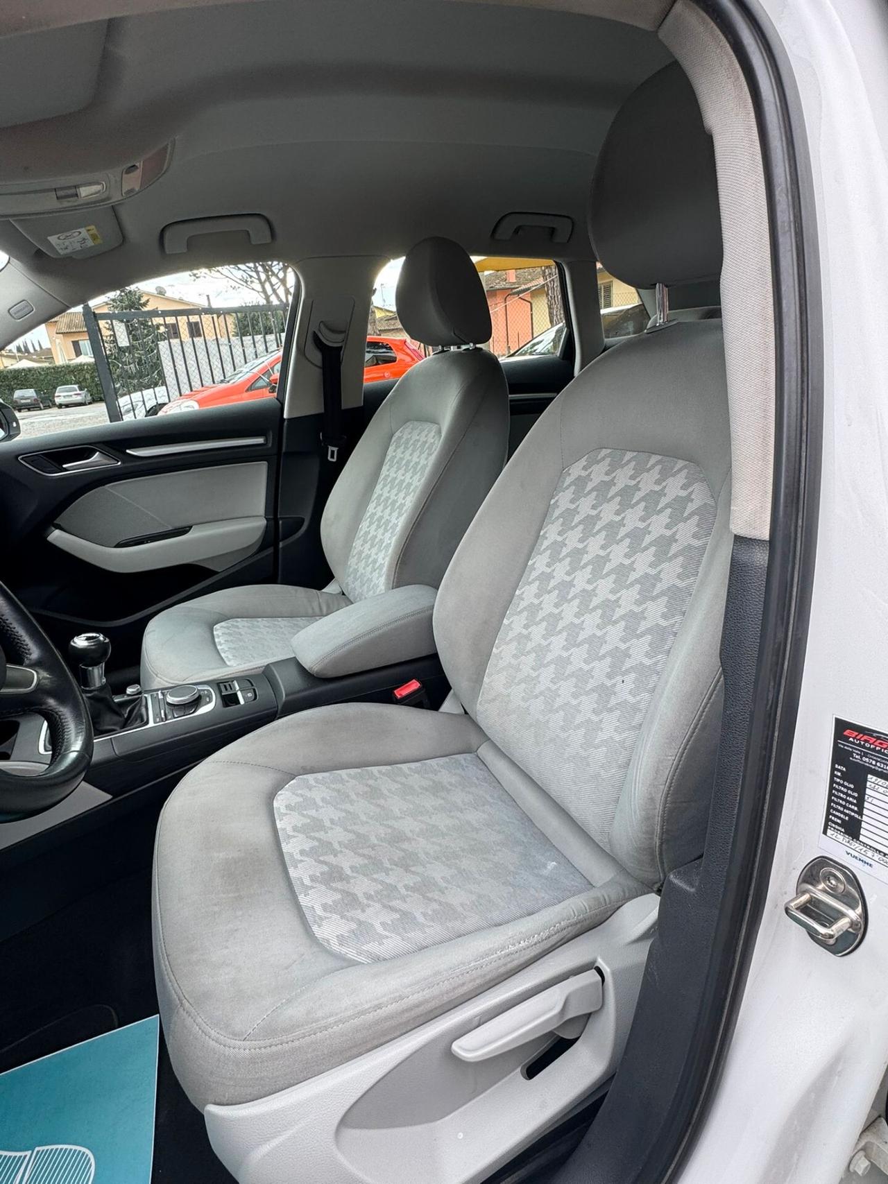 Audi A3 SPB 1.6 TDI clean diesel Ambition