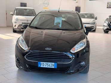 Ford Fiesta 1.5 TDCi 75CV 5 porte Black & White Edition