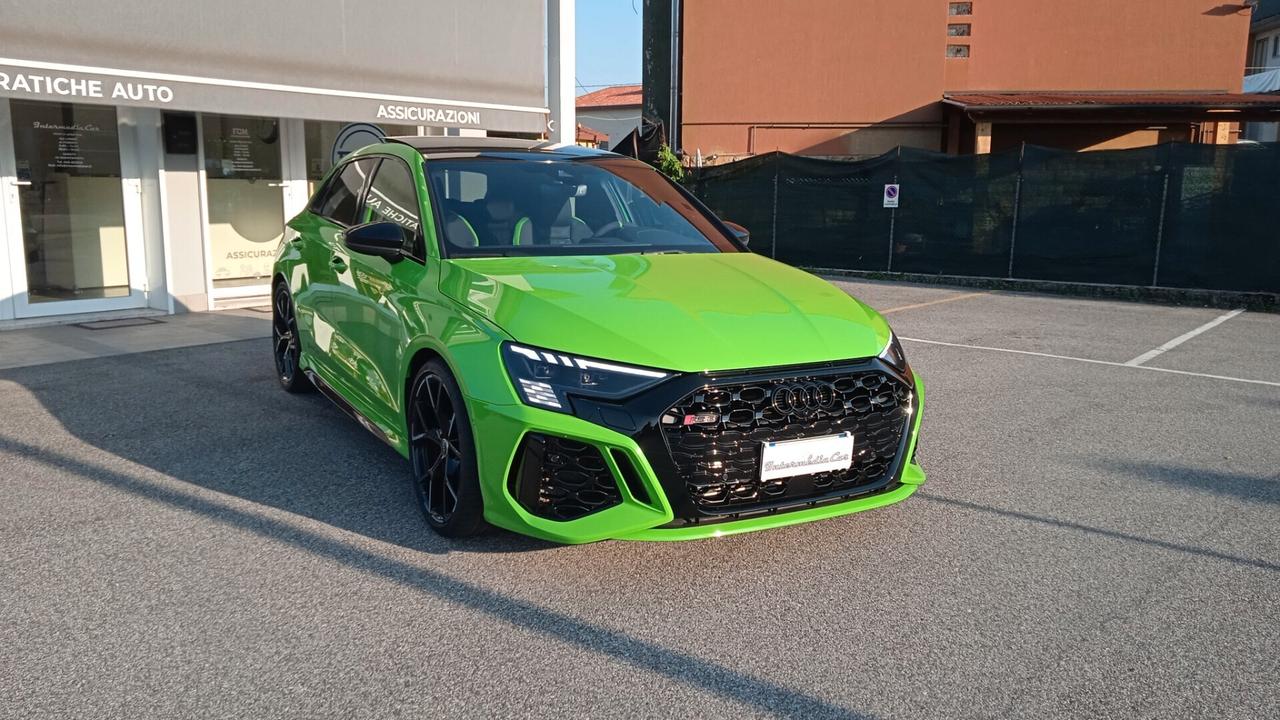 Audi A3 RS 3 TFSI quattro S tronic