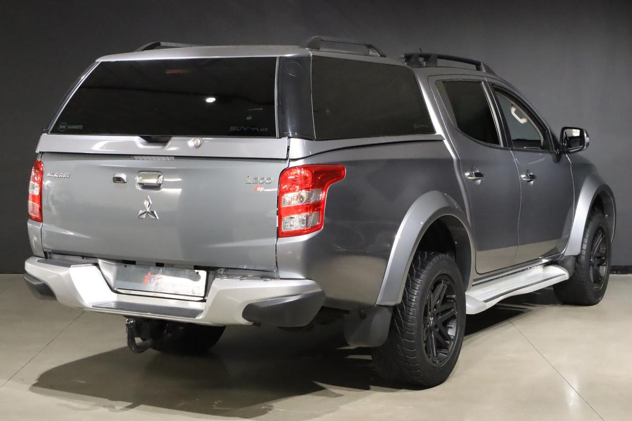 Mitsubishi L200 2.4 DiD DoCa 4X4 GANCIO CAMERA HARDTOP