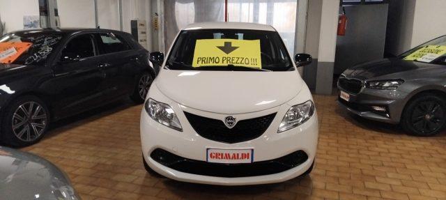 LANCIA Ypsilon 1.2 69 CV 5 porte Gold