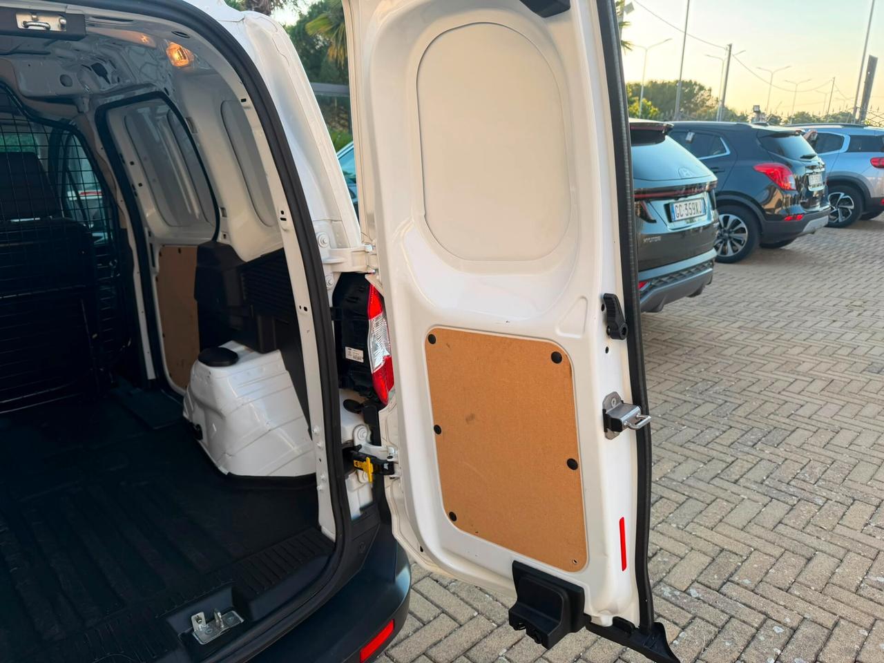 Ford Transit Courier 1.5 TDCi 100CV Van Trend