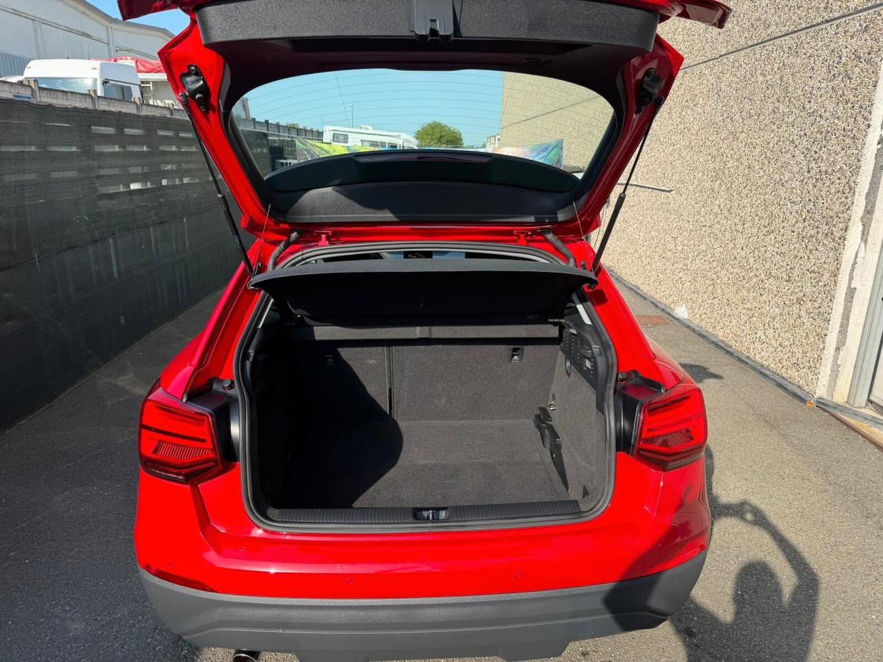 Audi Q2 30 TDI S tronic Business