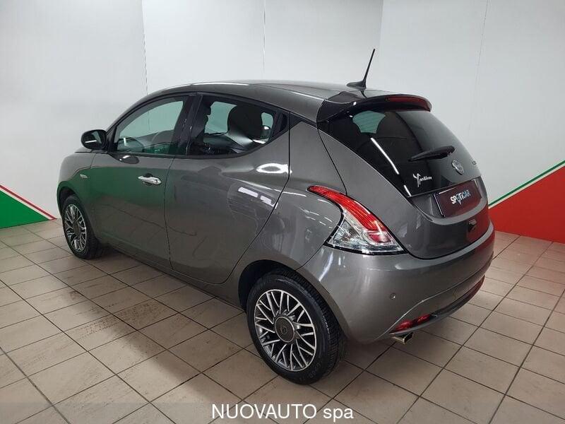 Lancia Ypsilon 1.0 FireFly 5 porte S&S Hybrid Gold Plus