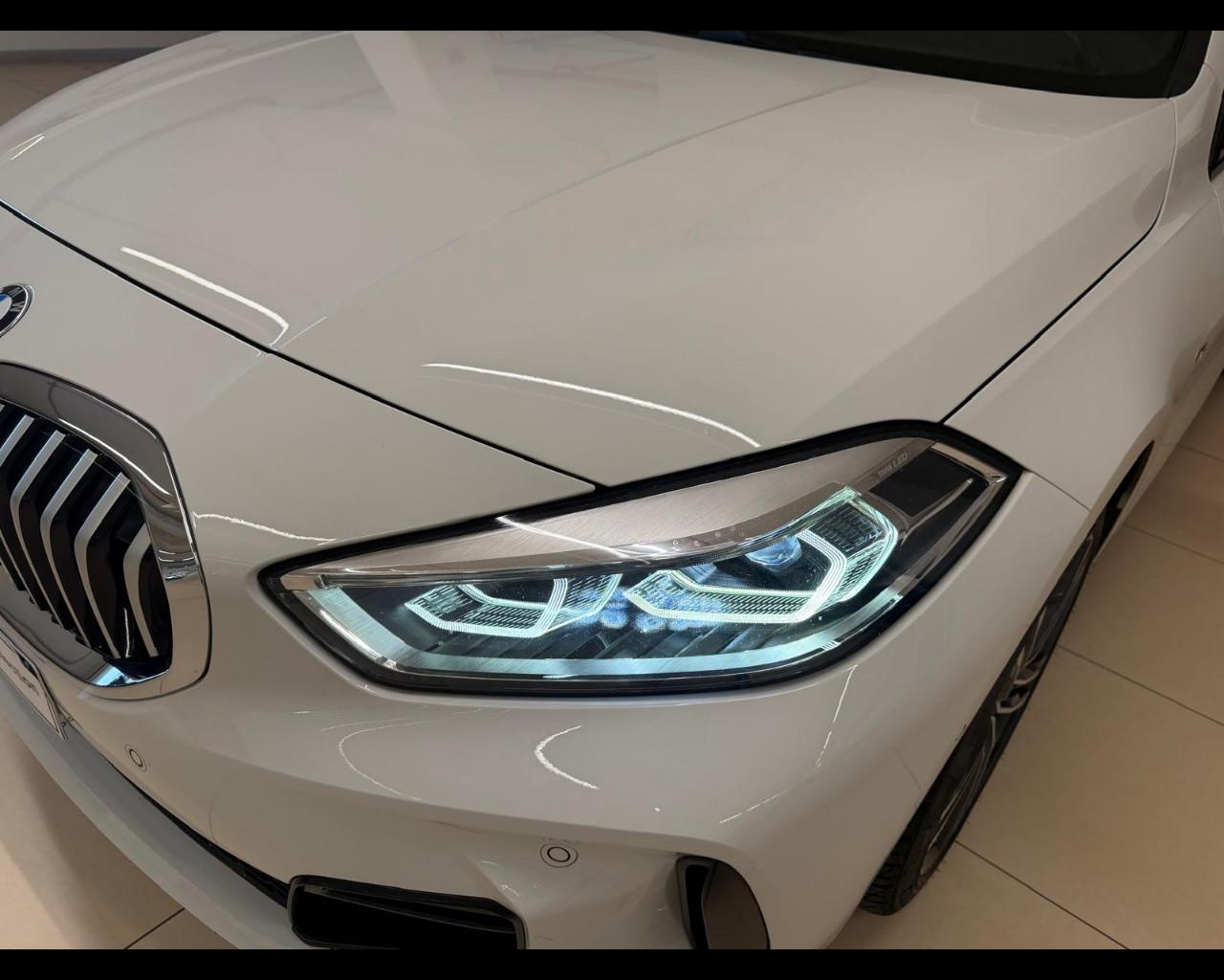 BMW Serie 1 (F40) - 116d 5p. Msport