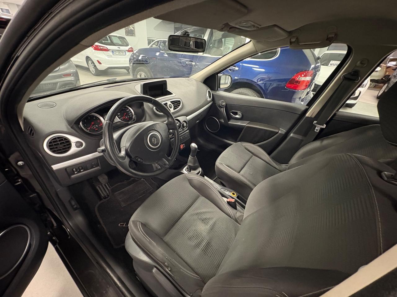 Renault Clio 1.5 dCi 75CV anno 2011 neopatentati