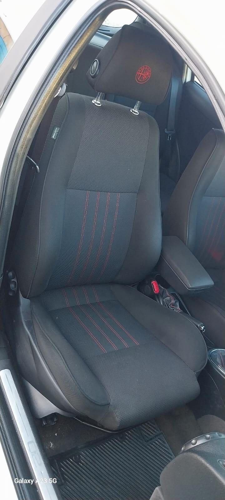 Alfa Romeo 147 1.9 JTD M-JET 16V 5 porte Q2