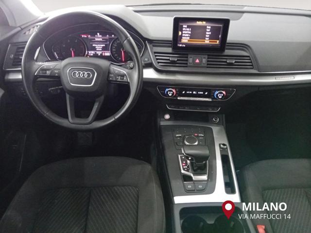 AUDI Q5 35 TDI quattro S tronic Business