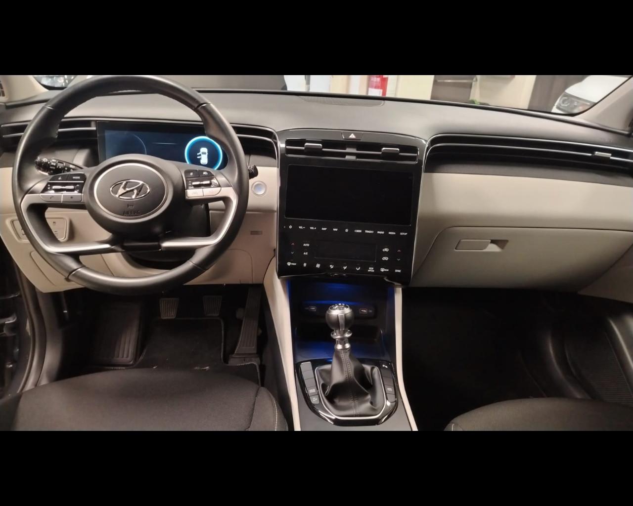 HYUNDAI Tucson 3ª serie - Tucson 1.6 CRDI 48V XLine