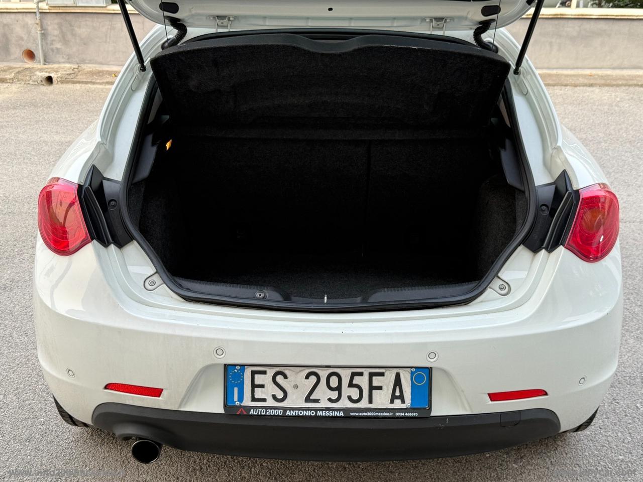 ALFA ROMEO Giulietta 1.6 JTDm-2 105 CV Distinctive