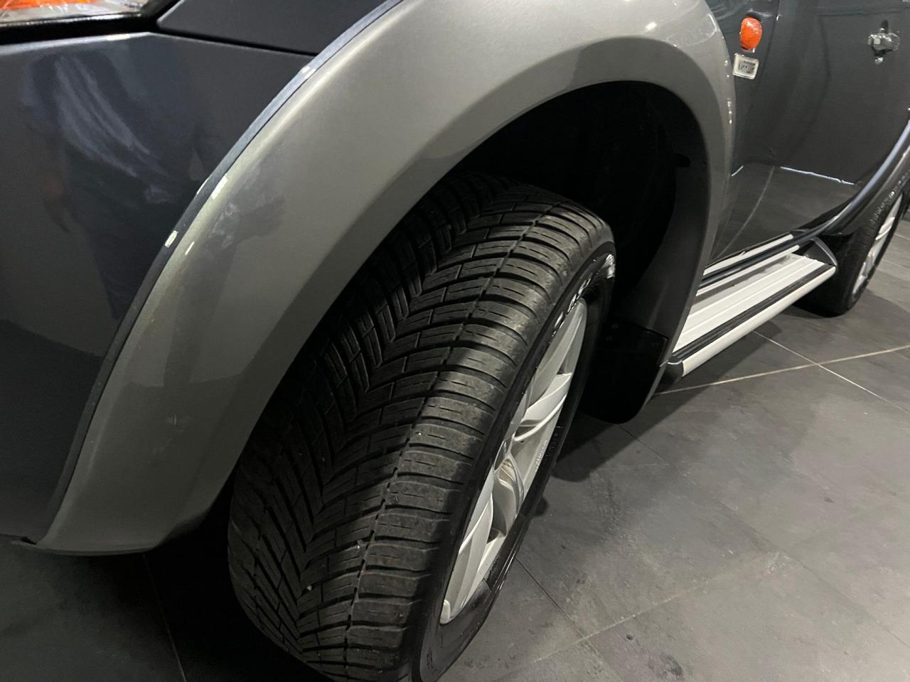 Mitsubishi L200 2.5 DI-D/167CV DoubleCab Warrior LEGGI DESCRIZIONE