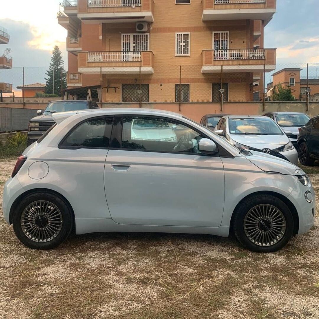 Fiat 500 500e Berlina 42 kWh Icon