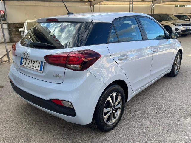 HYUNDAI i20 1.2 5 porte Connectline