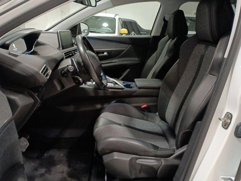 Peugeot 3008 BlueHDI 130 EAT8 S&S Allure