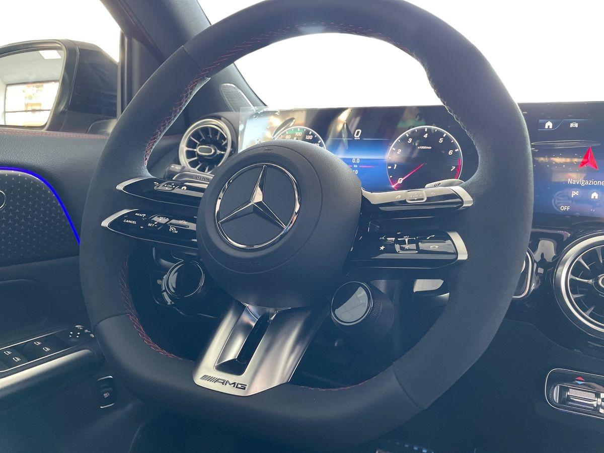 Mercedes-Benz Mercedes-AMG GLA 35 4MATIC