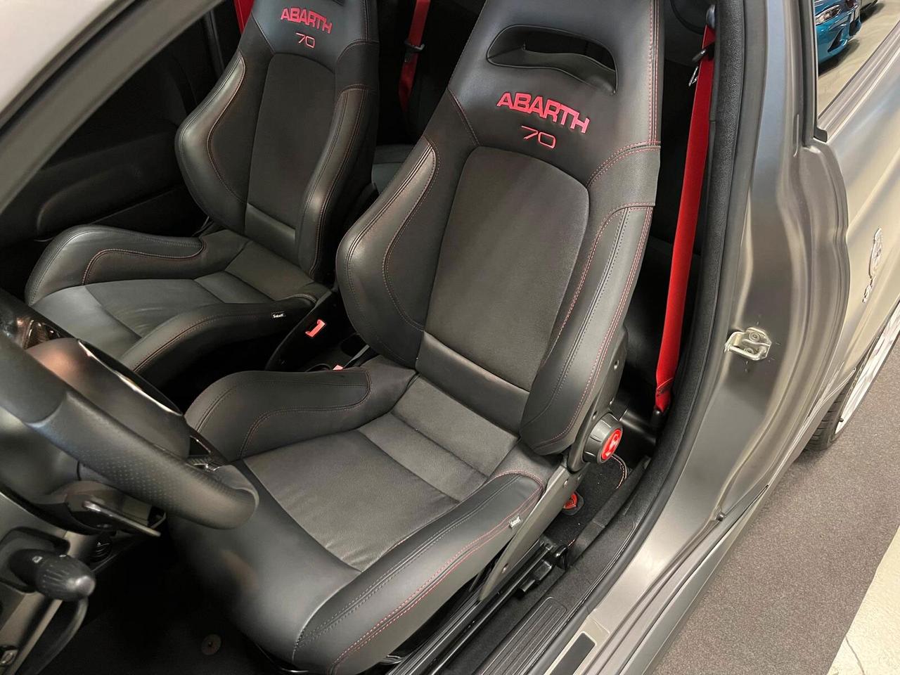 Abarth 595 1.4 Turbo T-Jet 180 CV Esseesse