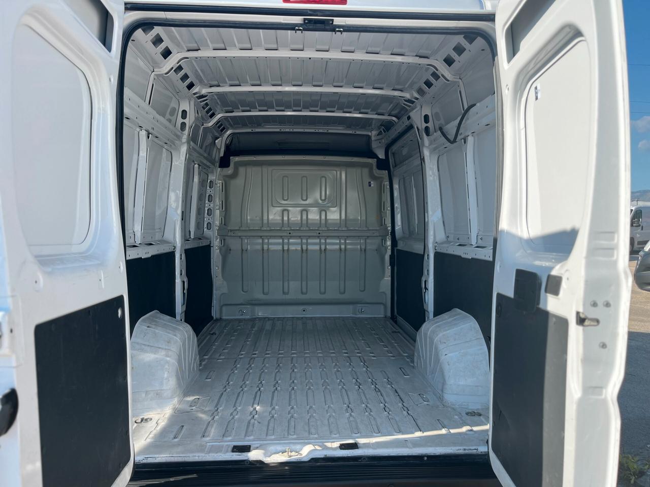 Peugeot Boxer Furgone Premium 330 L2 H2 BlueHDi 140 S&S
