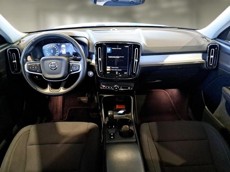 VOLVO XC40 T2 AUTOMATICO MOMENTUM SUV
