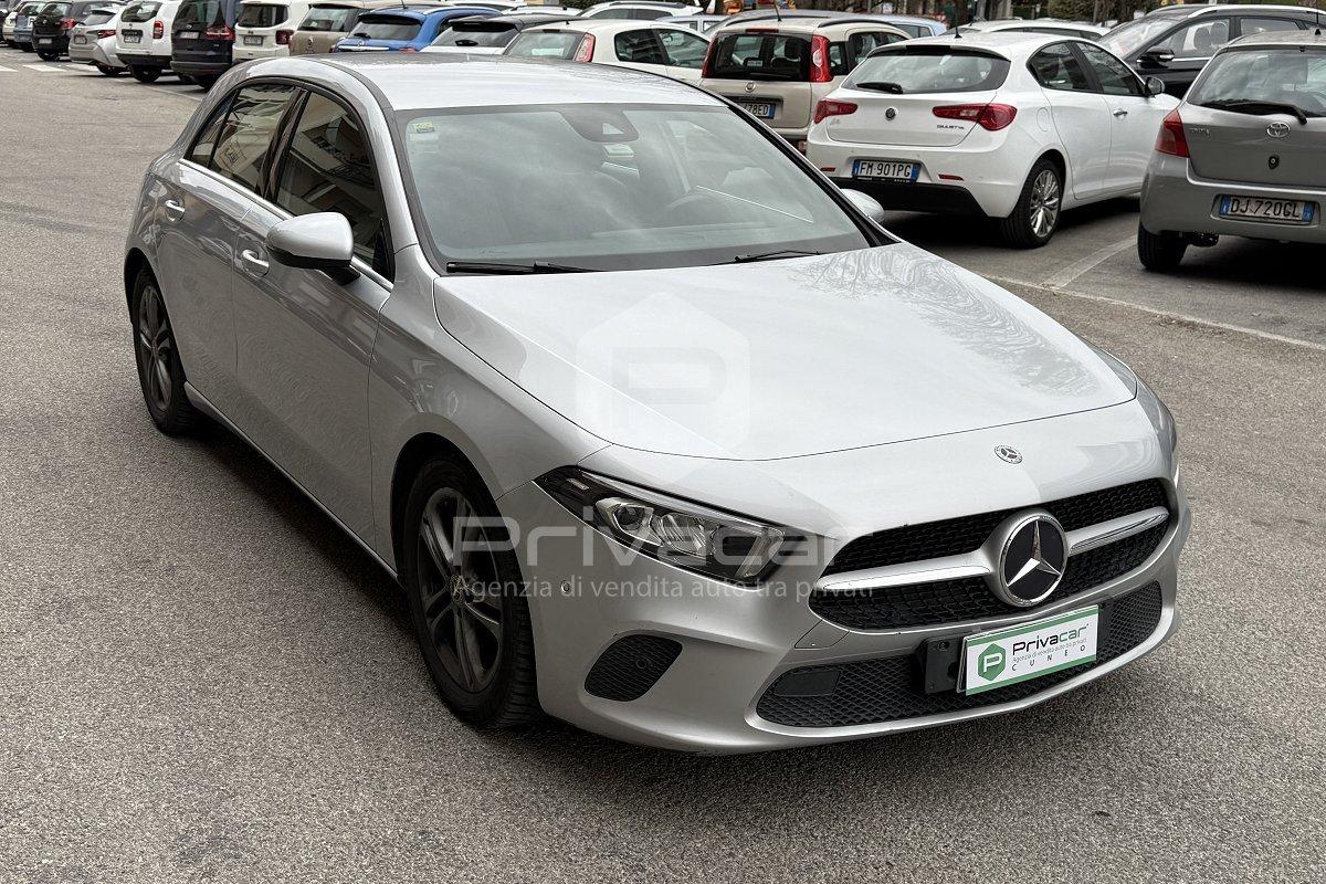 MERCEDES A 180 d Automatic Business