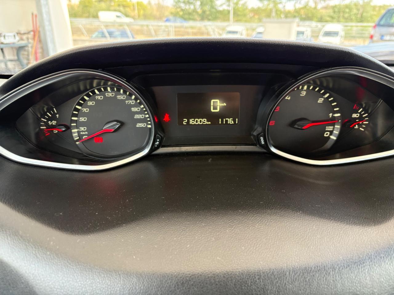 Peugeot 308 BlueHDi 100 S&S SW Business