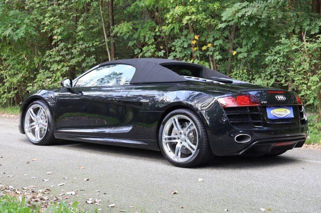 AUDI R8 Spyder 5.2 V10 FSI quattro R tronic