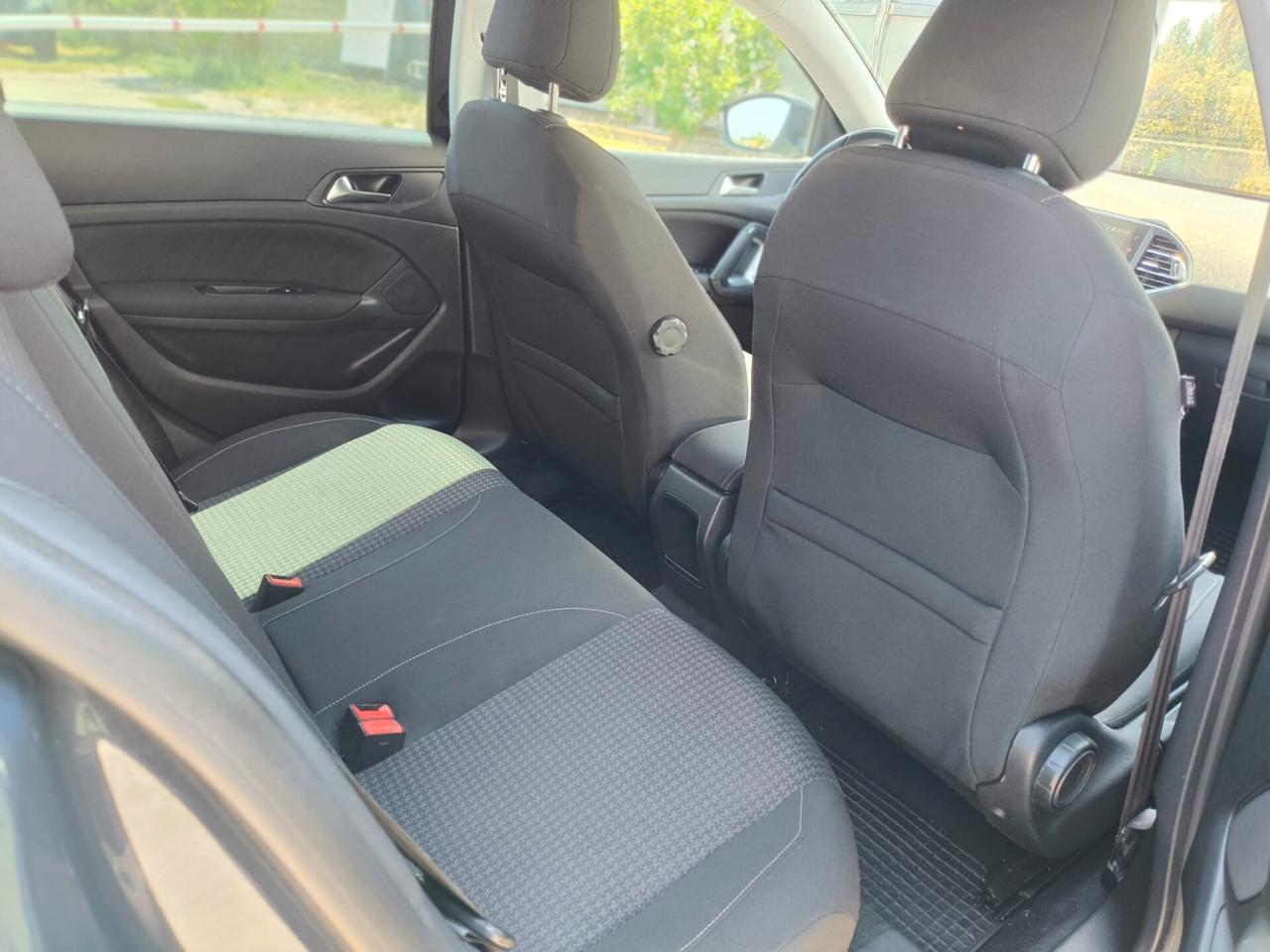 Peugeot 308 ALLURE PACK 1600 CC. 100 CV. IVA DEDUCIBILE RIF:3523