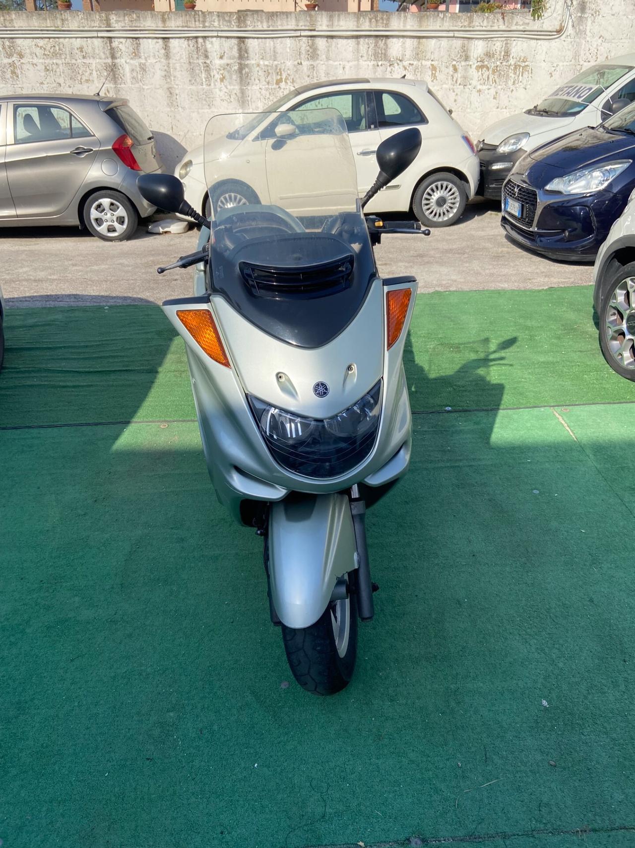 Yamaha Majesty 400 Benzina