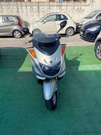 Yamaha Majesty 400 Benzina