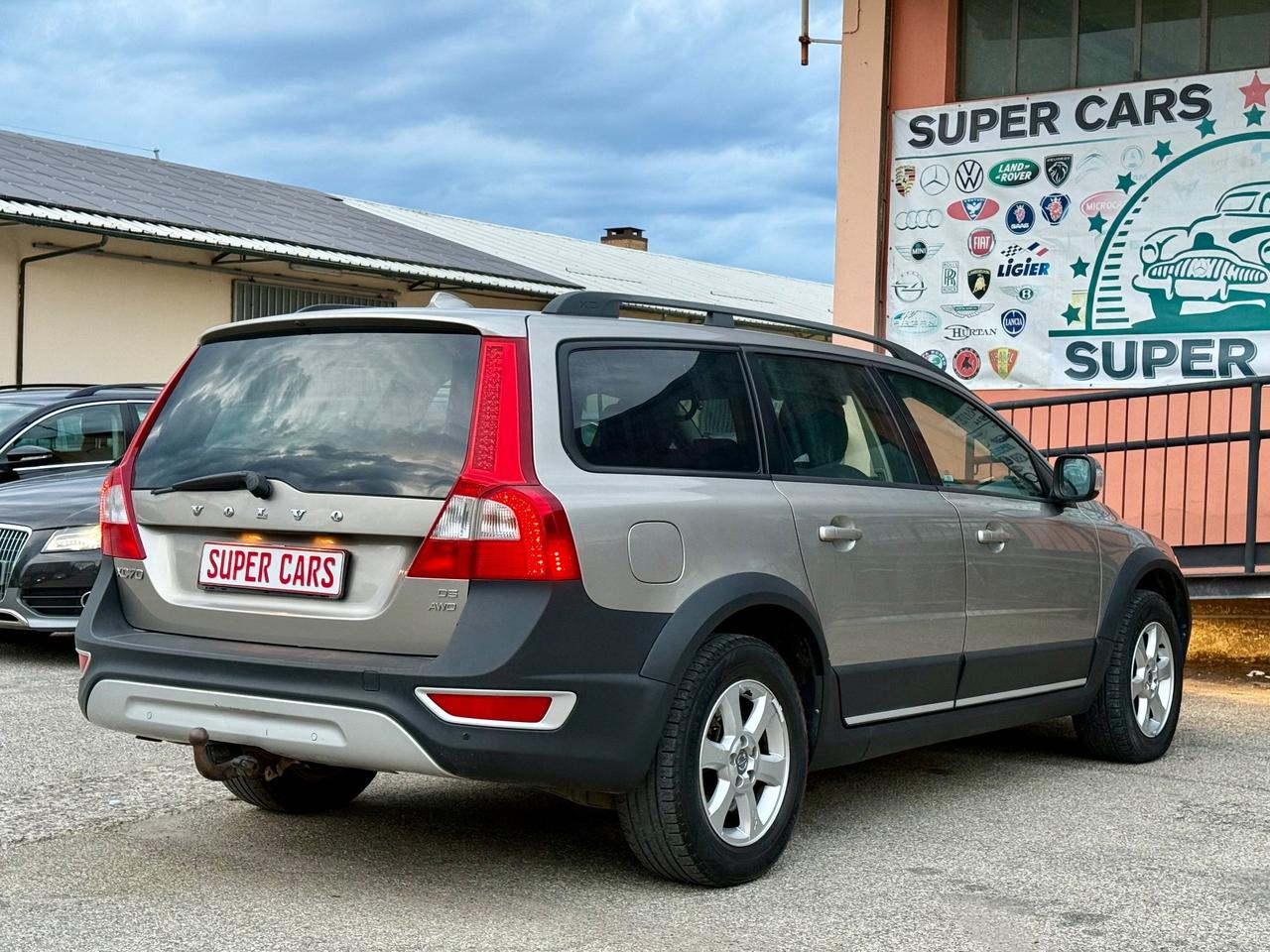 Volvo XC 70 D5 2.4d 185CV AWD AUTOMATICO Momentum