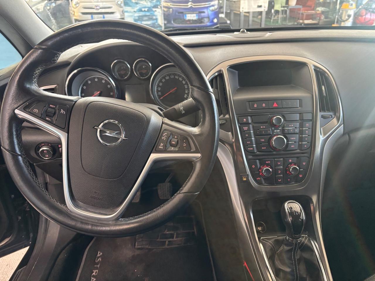 Opel Astra 1.4 Turbo 140CV 5 porte Cosmo