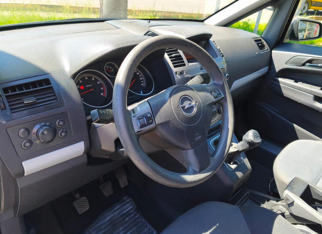 Opel Zafira 1.6 16V ecoM 94CV Cosmo
