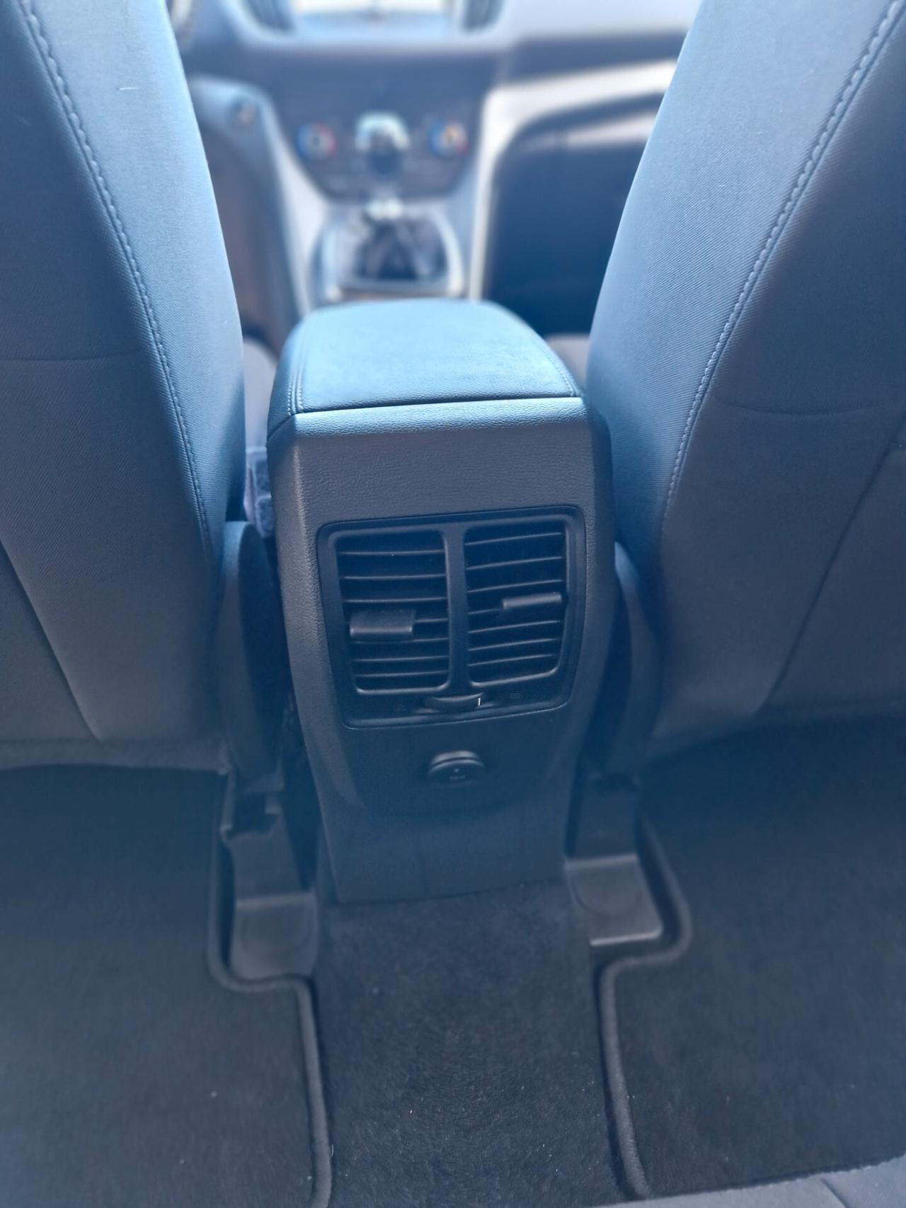 Ford Kuga 1.5 TDCI 120 CV S&S 2WD Business