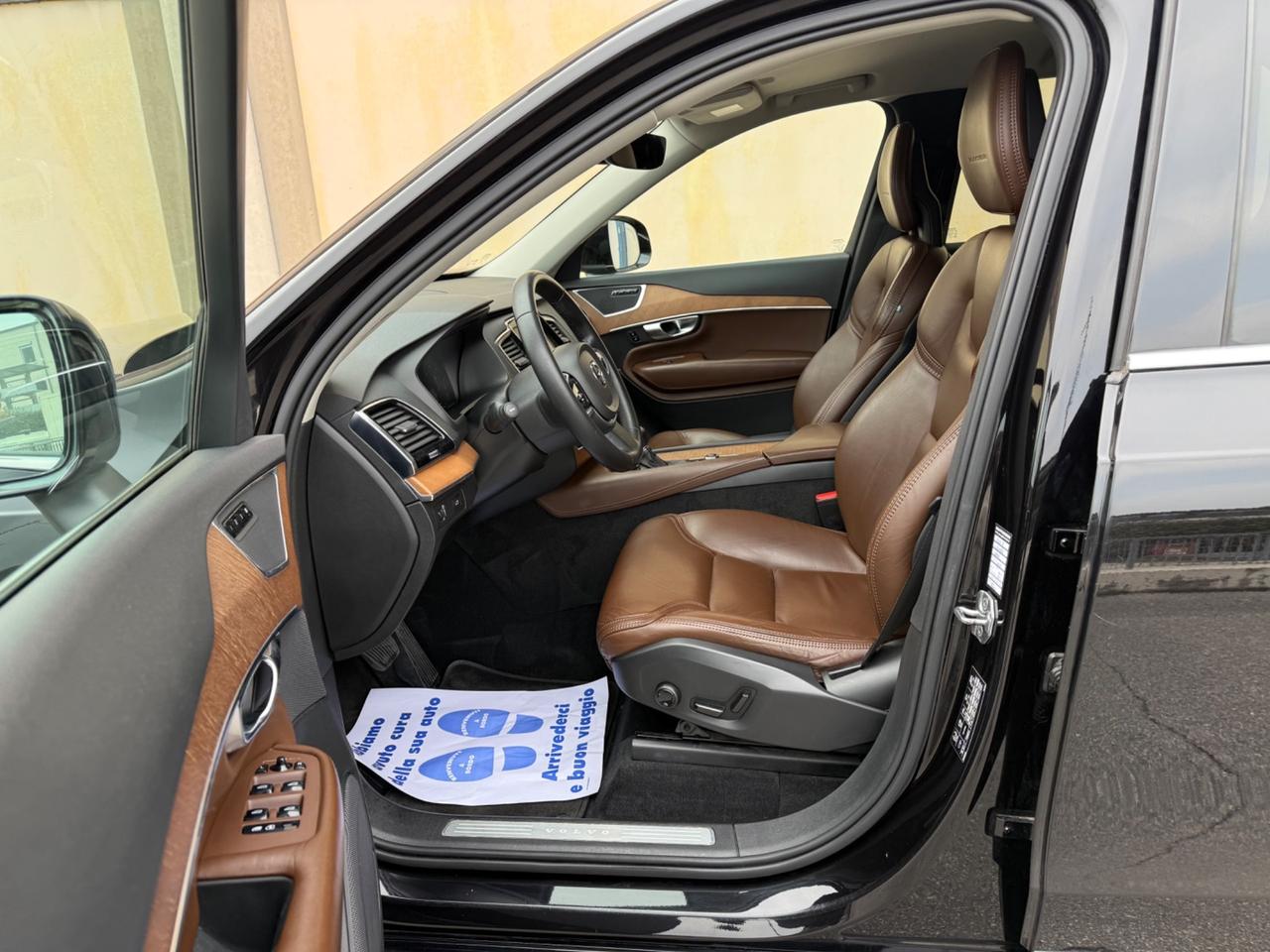 Volvo XC90 D5 AWD Geartronic Inscription 7 posti