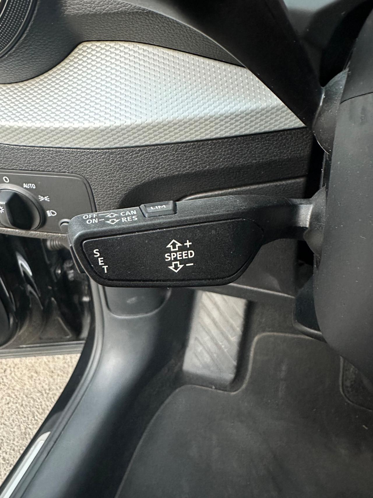 Audi Q2 30 1.6 TDI 116cv S tronic Admired