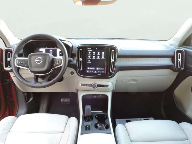 VOLVO XC40 B4 AWD automatico Core