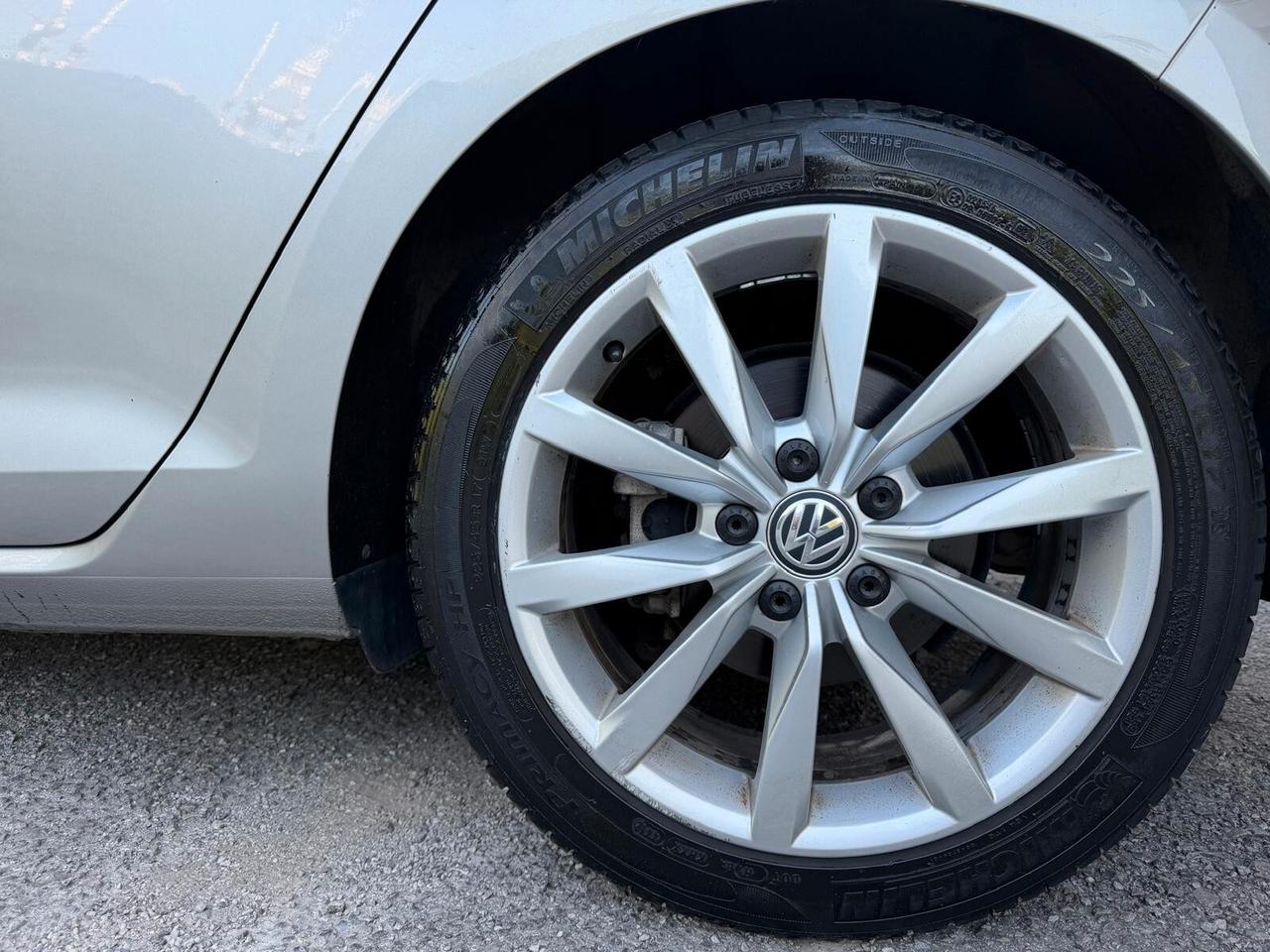 Volkswagen Golf 2.0 150CV TDI DSG 5p. Highline BMT