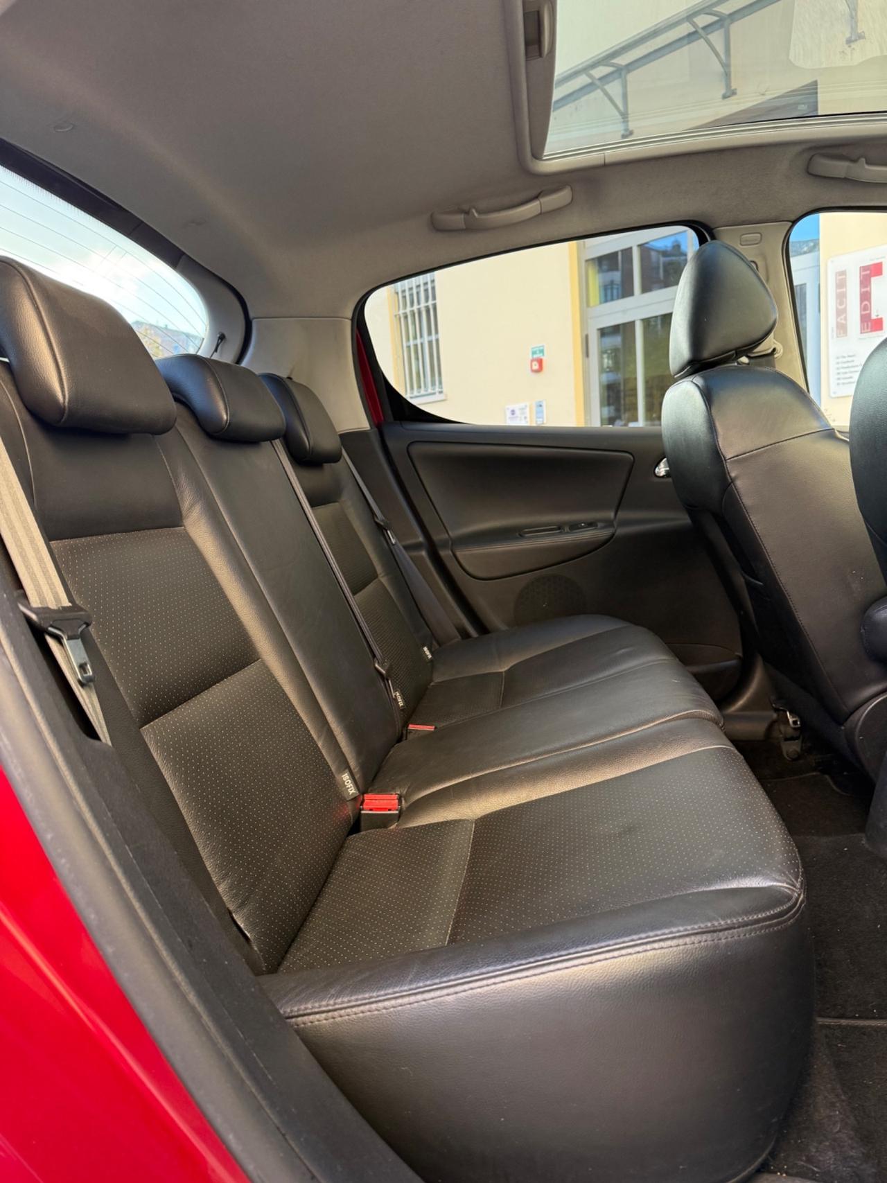 Peugeot 207 1.4 HDi 70CV FAP 5p. XS