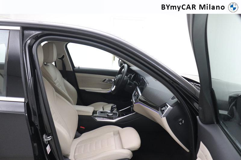 BMW Serie 3 Berlina 318 d Mild Hybrid 48V Luxury Steptronic