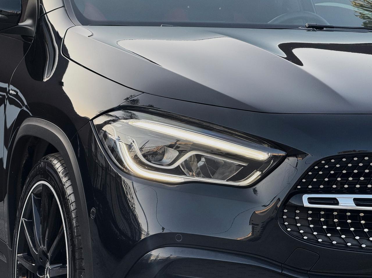 Mercedes-Benz GLA 200 d Premium AMG TETTO