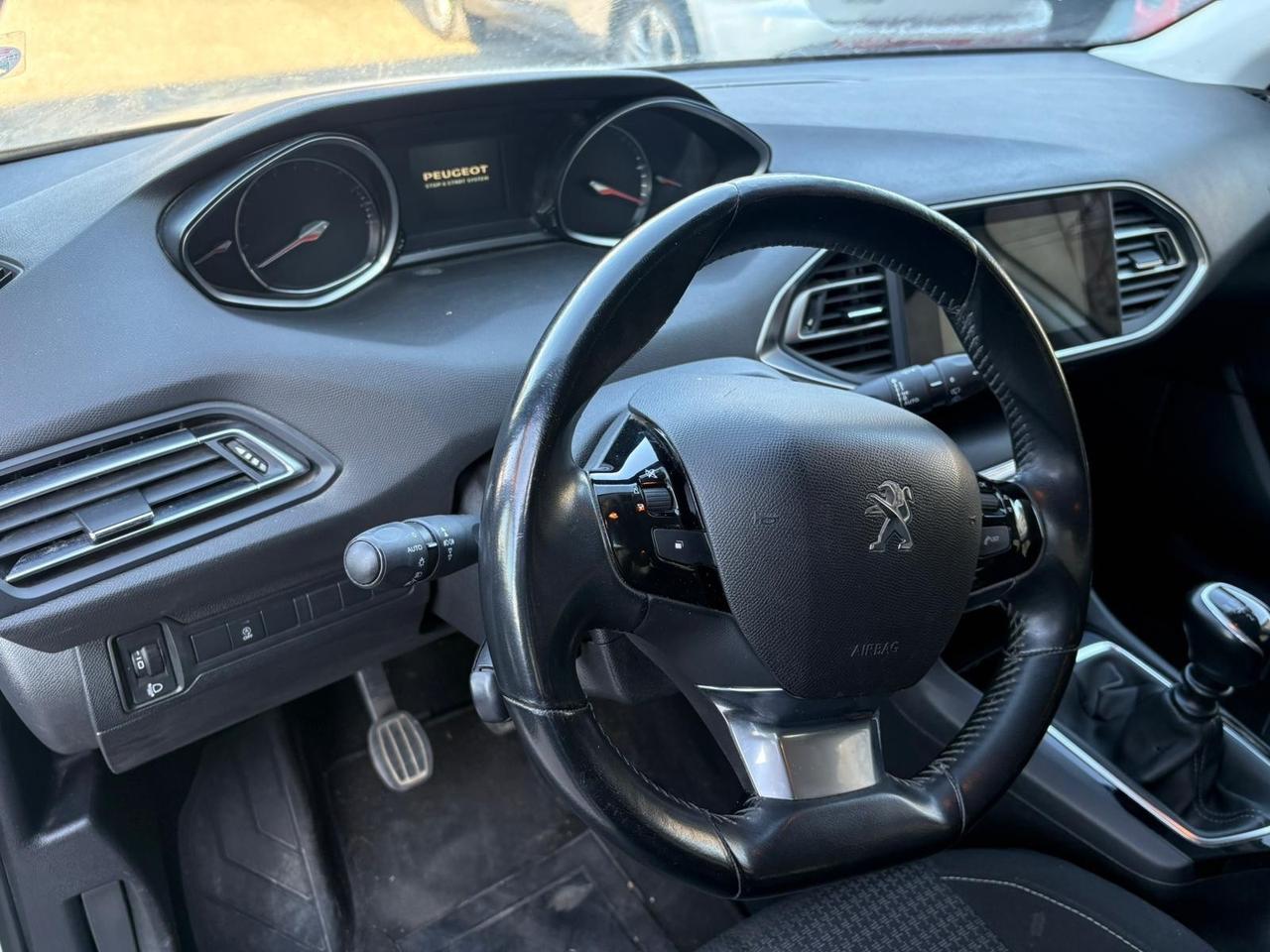 Peugeot 308 BlueHDi 130 S&S EAT8 GT