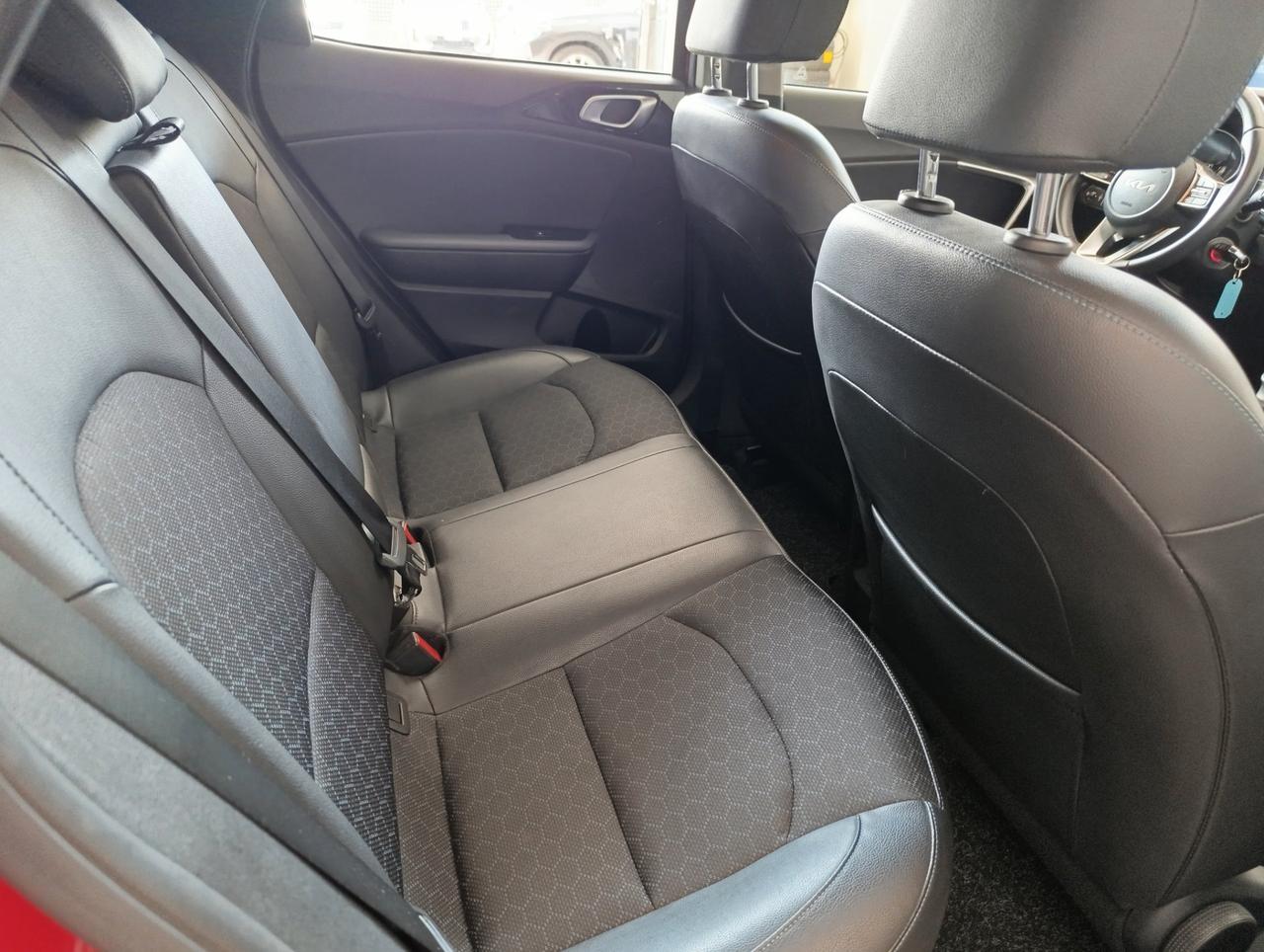 Kia Xceed 1.6 crdi mhev Business 136cv dct