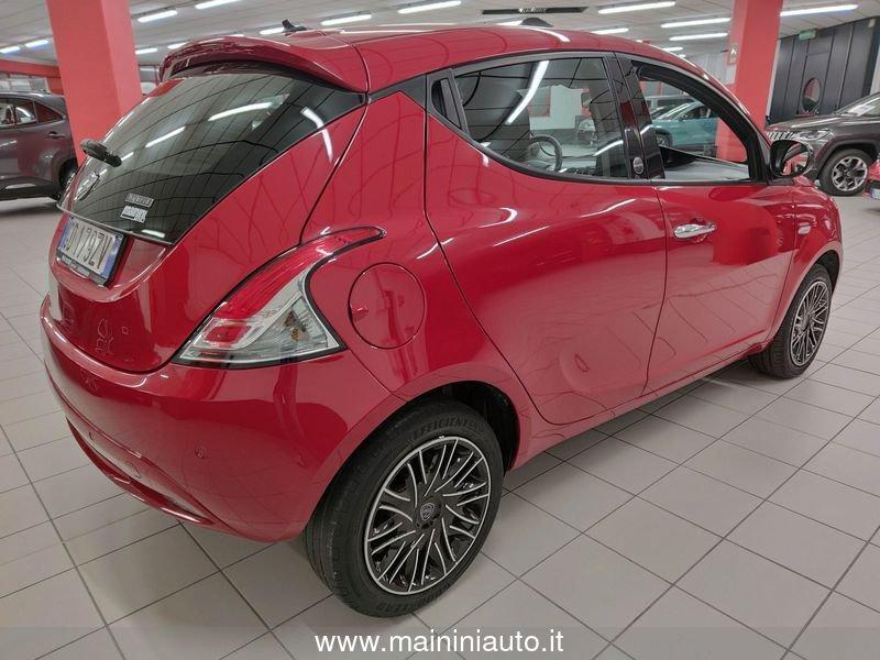 Lancia Ypsilon 1.0 70cv 5p Hybrid Gold