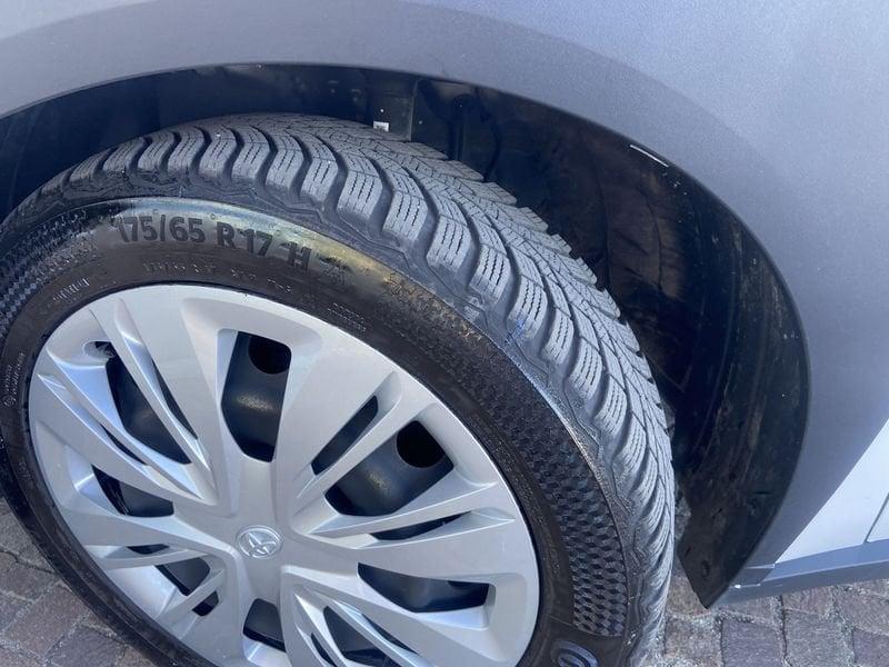 Toyota Aygo X 1.0B (72 CV) Active