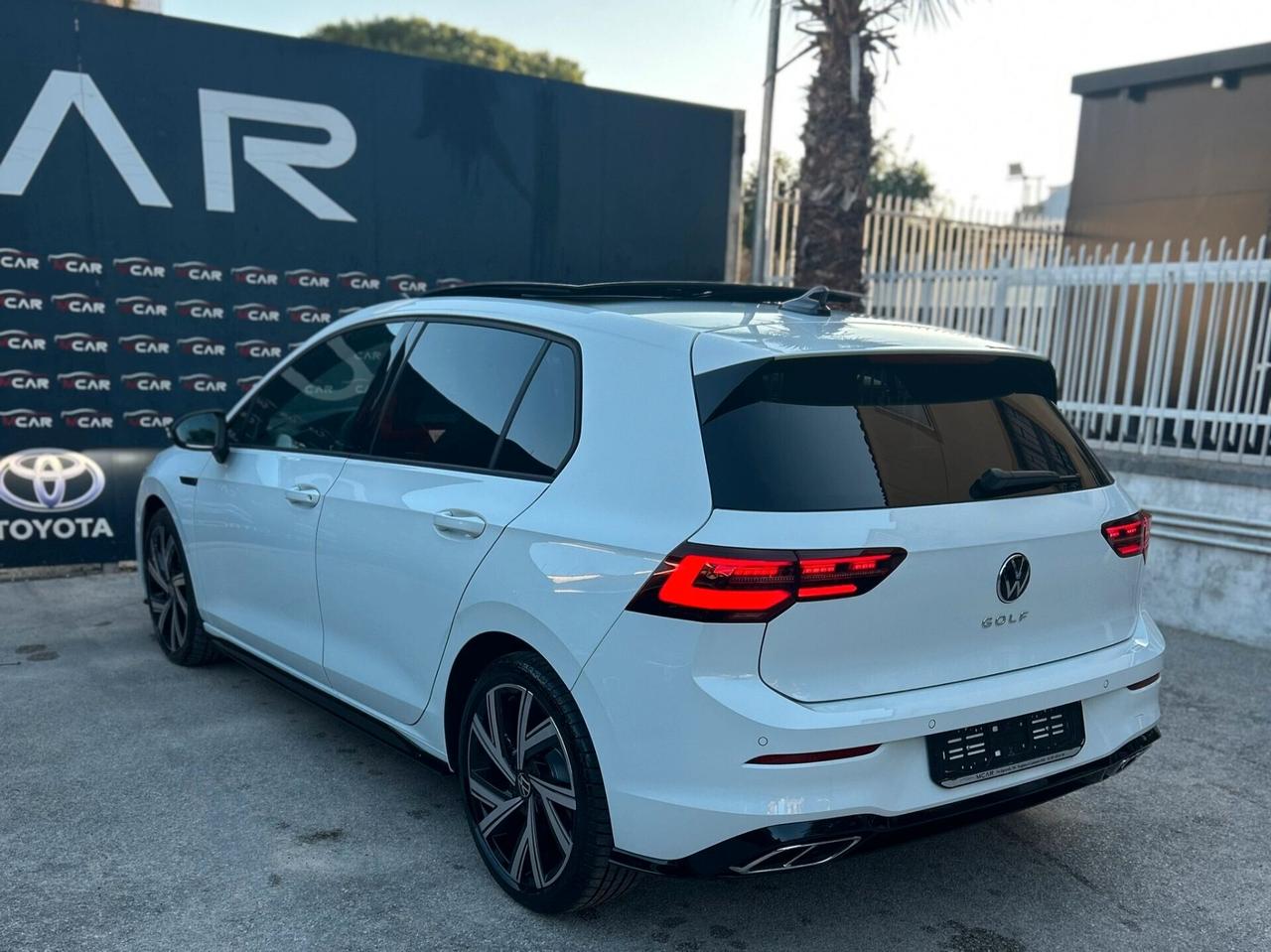Volkswagen Golf 2.0 TDI 150 CV DSG SCR R-Line