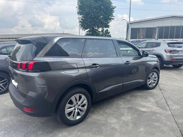 PEUGEOT 5008 BlueHDi 130 S&S EAT8 Business