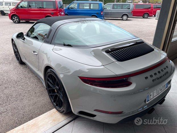 Porsche 911 Targa 3.0 4 GTS PDK - Grigio Modegrau